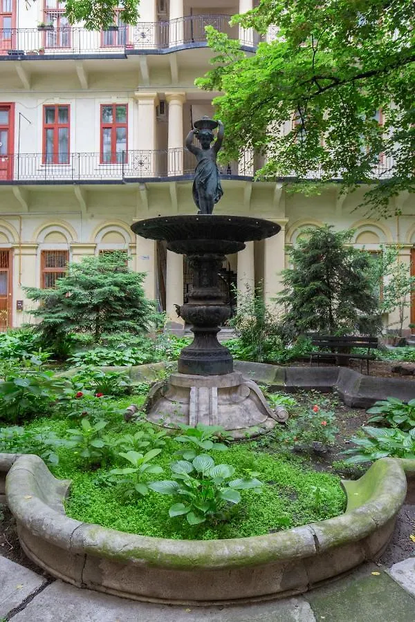 L10 Dolce Vita Apartment Budapest 0*,