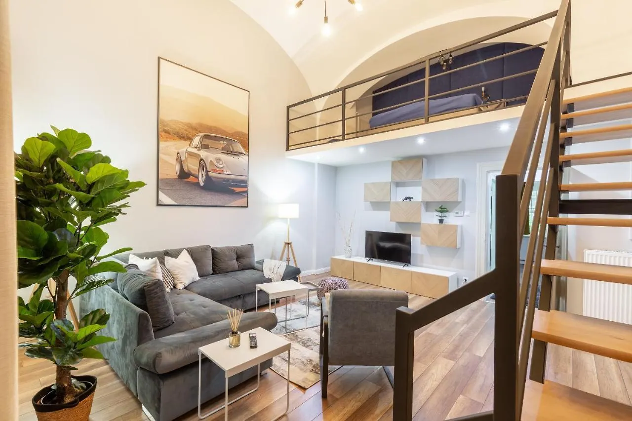 L10 Dolce Vita Apartment Budapest