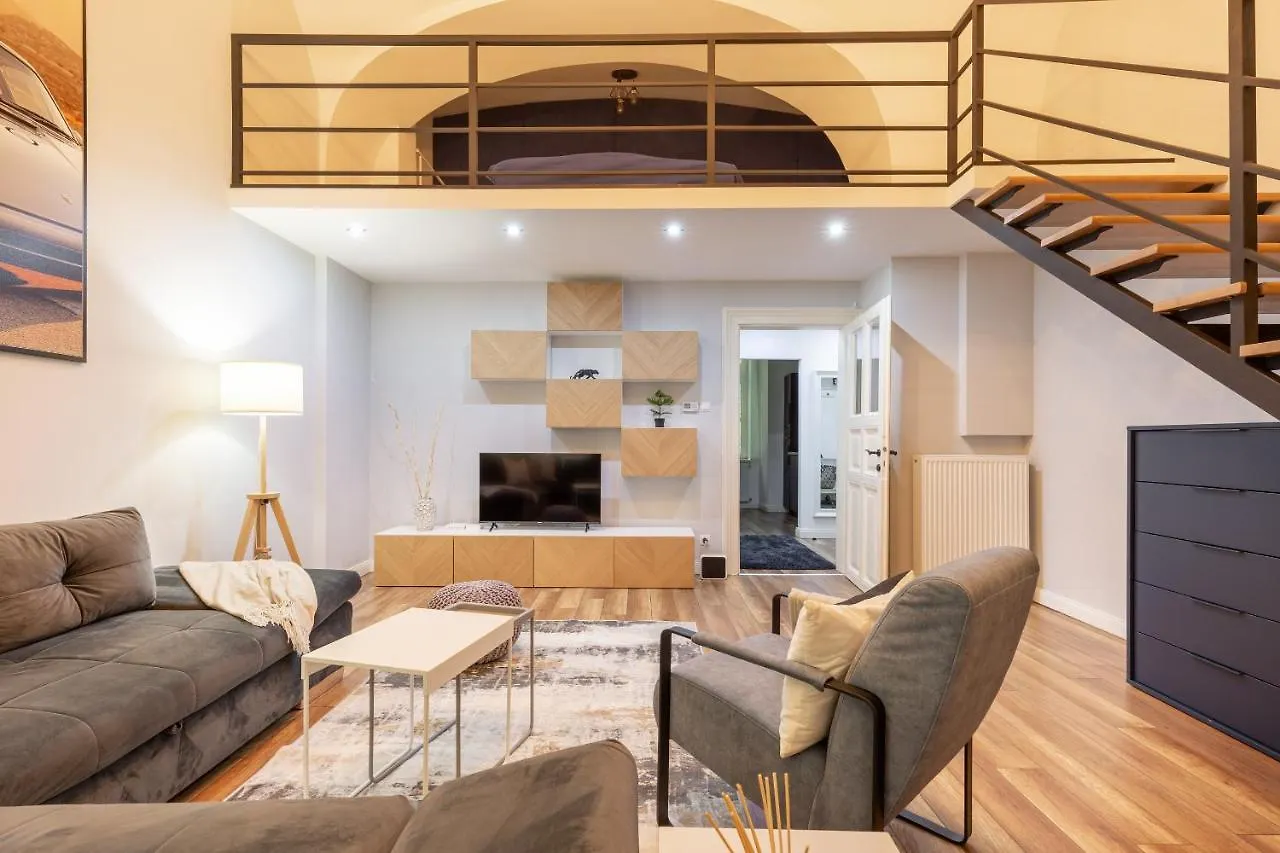 L10 Dolce Vita Apartment Budapest